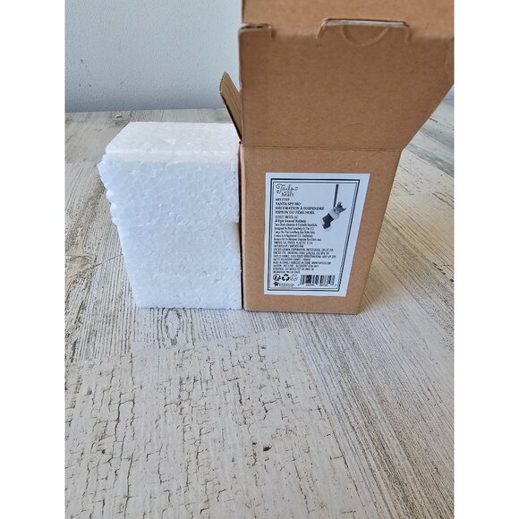 Enesco Santa spy whole stocking tails with heart 6011559 new - Picture 1 of 4